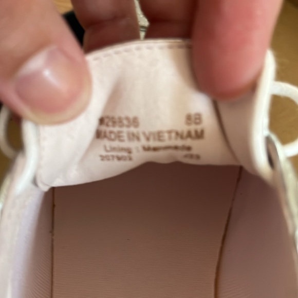 💕Cole Haan sneakers (8 B) - Picture 10 of 12